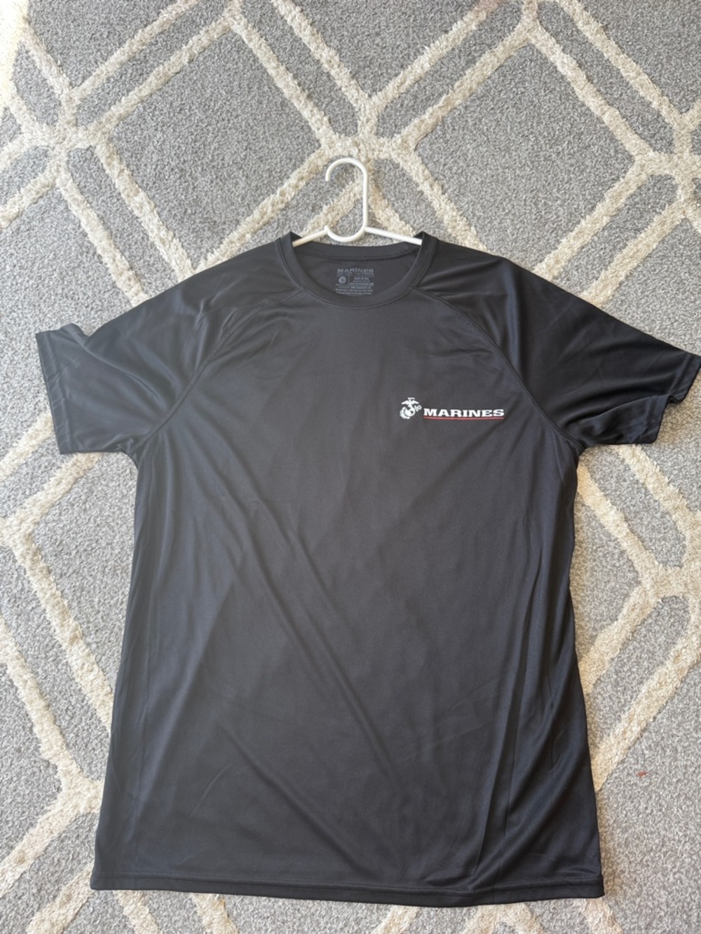 US Black Performance Short-Sleeve Shirt